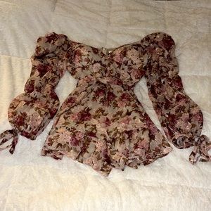 Floral blush print romper 🌺